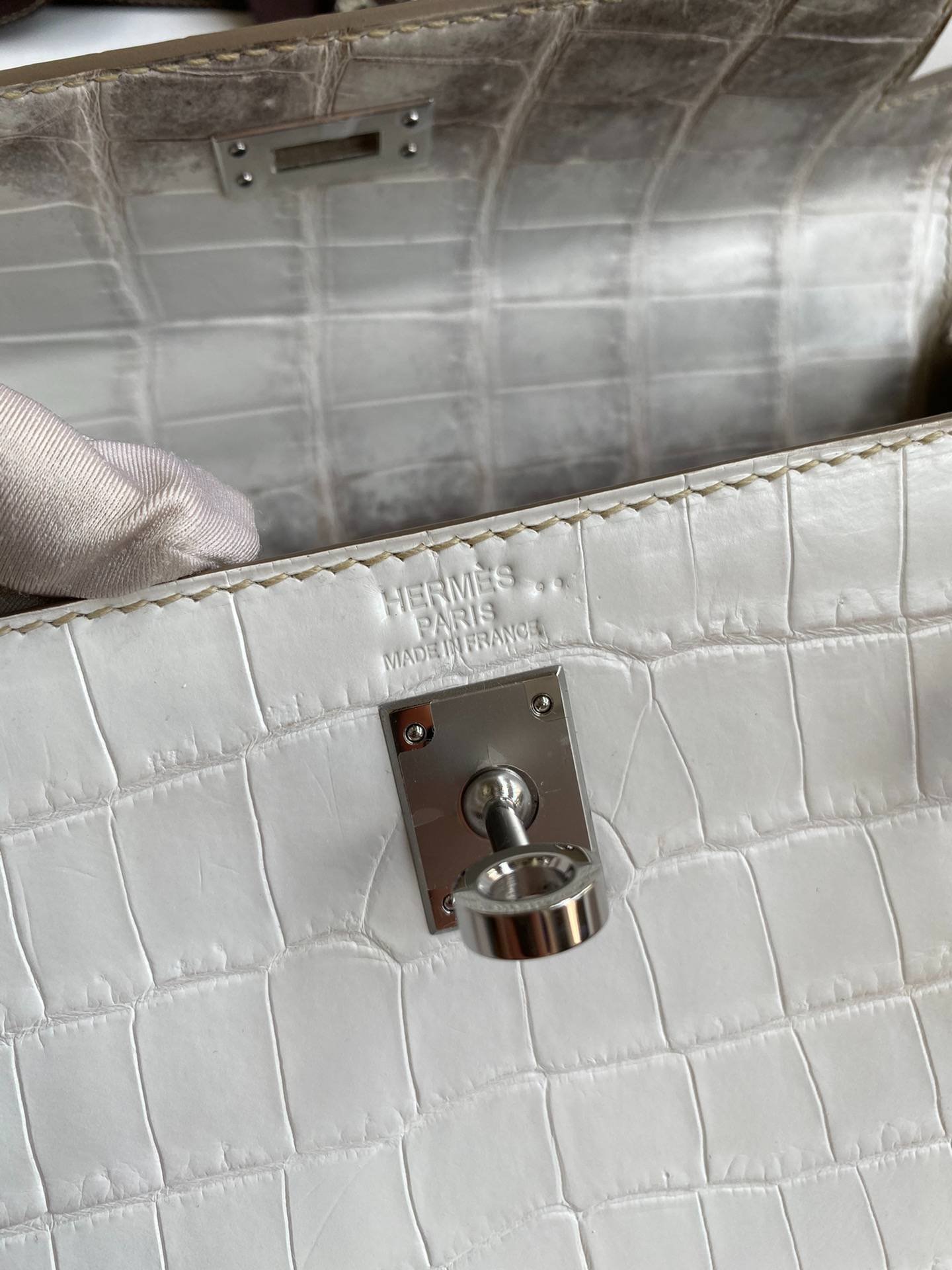 i1723801501_2223_0-1 i1723801501_2223_0-1