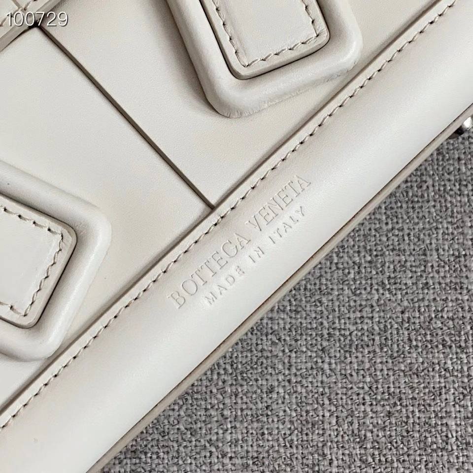 a1603907267603_0043-1