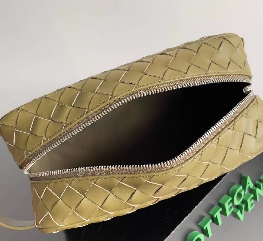 i1716782102_7968_0-1 i1716782102_7968_0-1