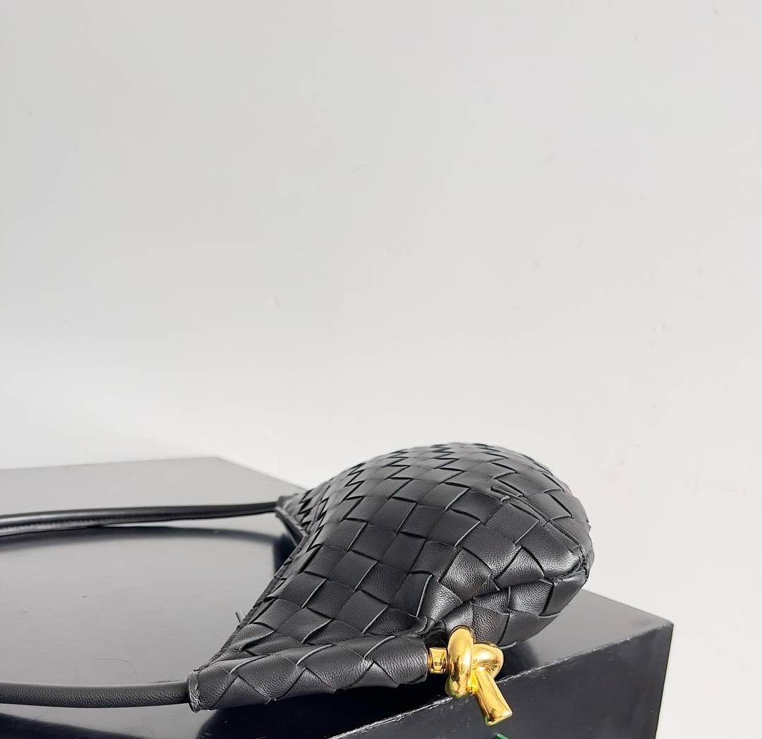 i1723531283_8249_2-1 i1723531283_8249_2-1